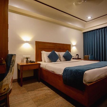 Hotel Punjab Palace Rāipur Eksteriør billede