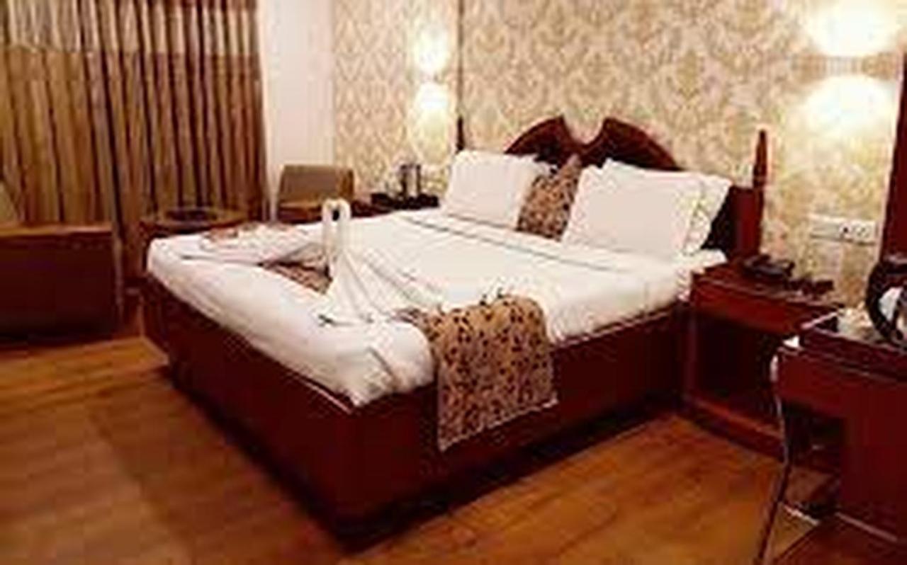 Hotel Punjab Palace Rāipur Eksteriør billede