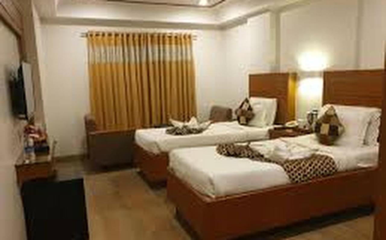 Hotel Punjab Palace Rāipur Eksteriør billede