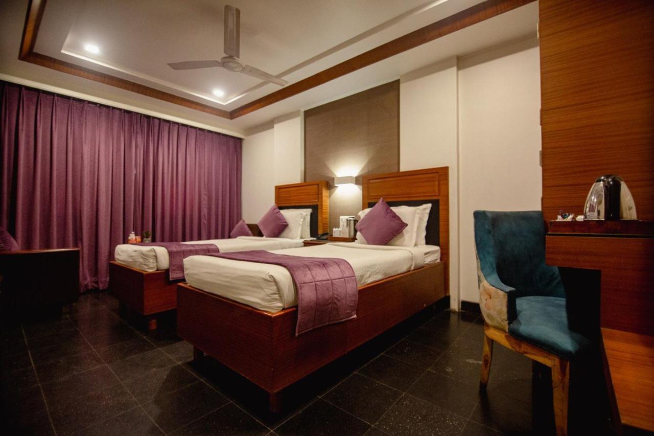 Hotel Punjab Palace Rāipur Eksteriør billede